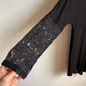 Anthropologie lace 3/4 sleeves top